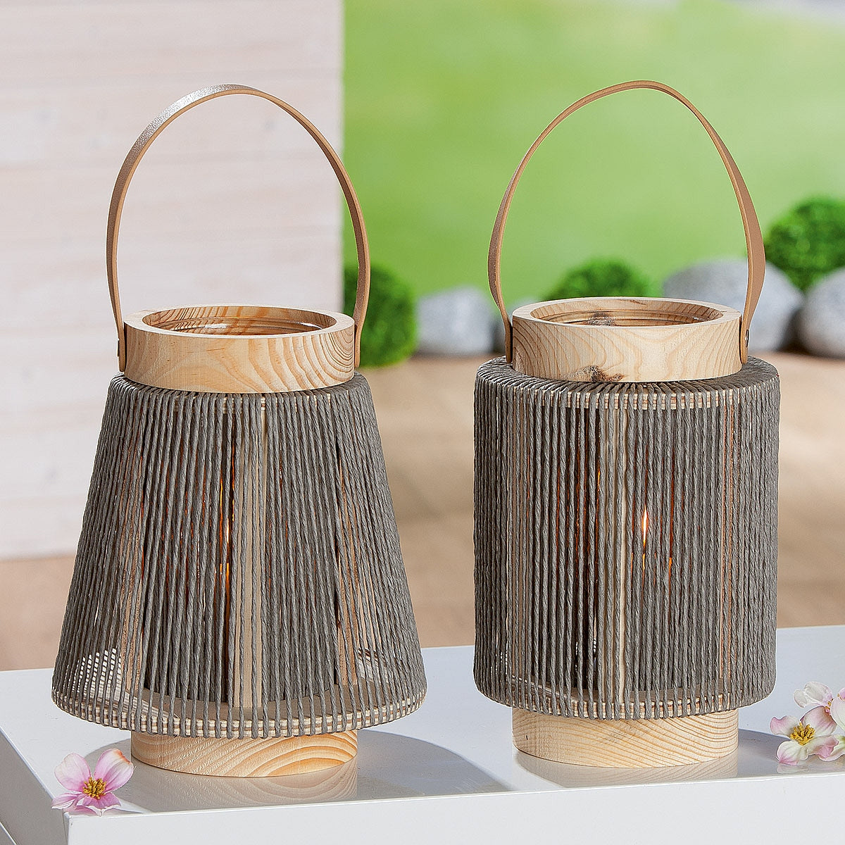 Φανάρι Κυλινδρικό με Χερούλι Φυσικό/Γκρι Ξύλο/Γυαλί 23εκ