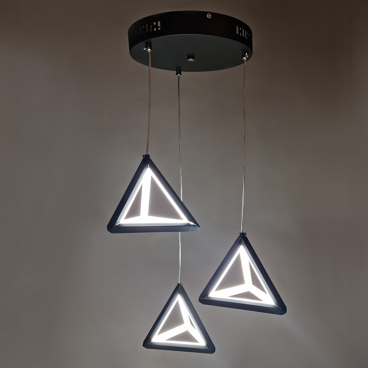 Φωτιστικό Άνισο LED 108W Φ23 εκ. Πυραμίδα Μαύρη