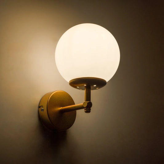 DALPH 203-0029 Vintage Επιτοίχιο Φωτιστικό Απλίκα Μονόφωτο 1 x E27 IP20 Χρυσό Μέταλλο με Λευκό Γυαλί - M15 x Π18 x Υ24.5cm