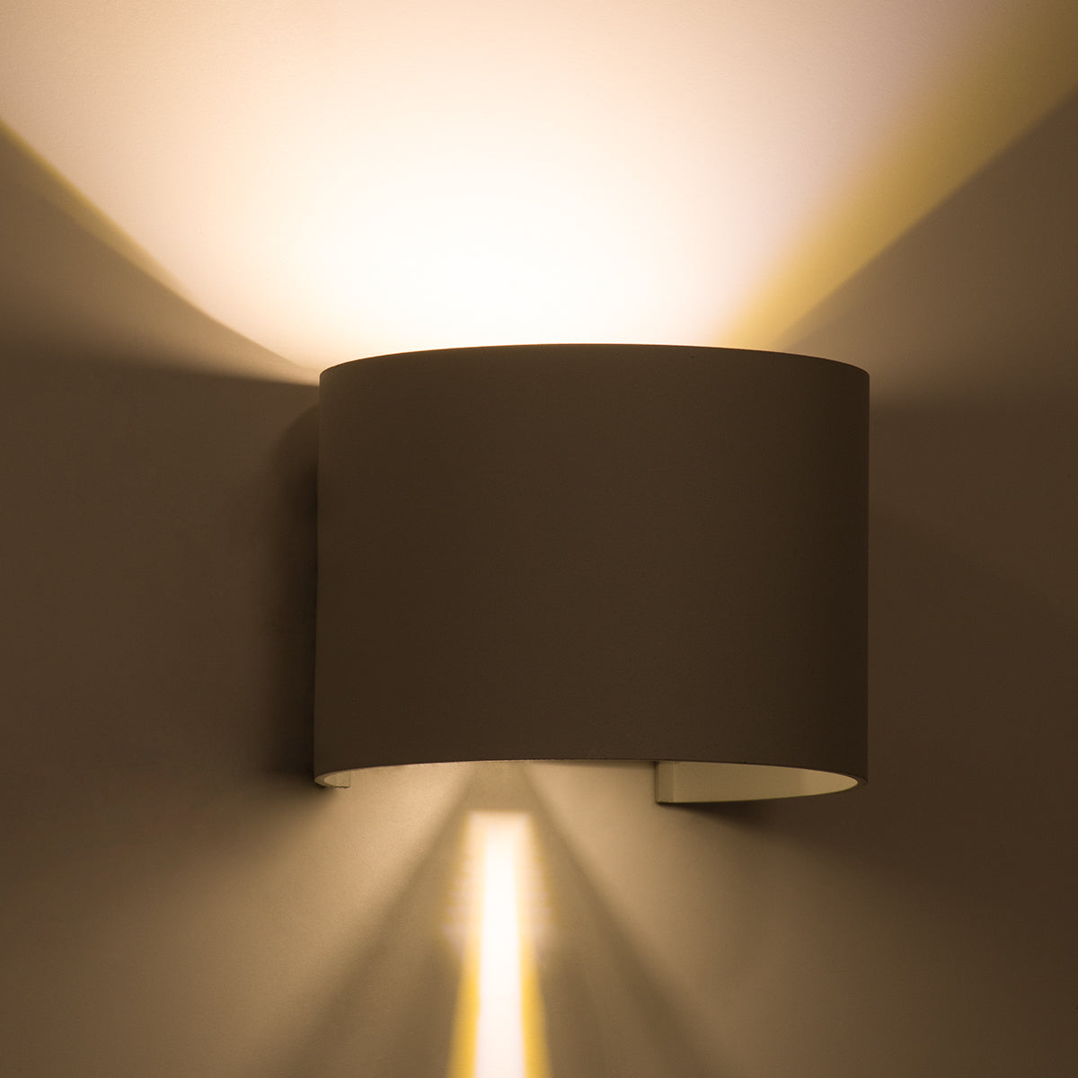 AXIS-R 60635 Φωτιστικό Τοίχου - Απλίκα Αρχιτεκτονικού Φωτισμού Εσωτερικού/Εξωτερικού Χώρου Up & Down LED 10W 1150lm 10 έως 60° AC 220-240V Αδιάβροχο IP65 Μ10 x Π10 x Υ10cm - Θερμό Λευκό 2700K - Λευκό - Bridgelux Chip