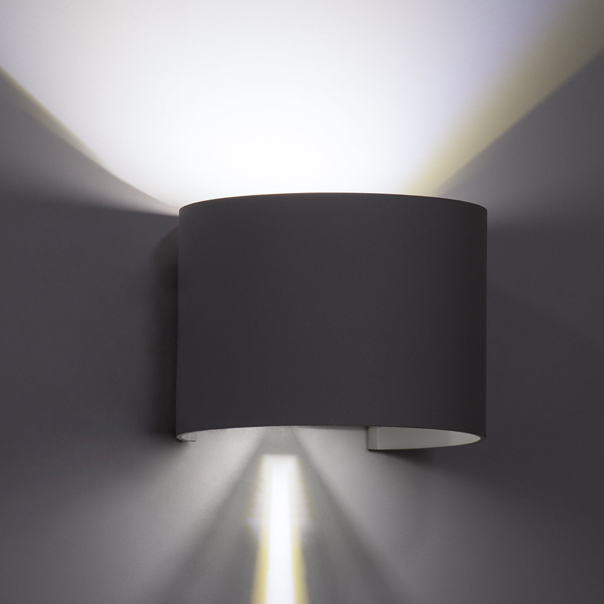 AXIS-R 60641 Φωτιστικό Τοίχου - Απλίκα Αρχιτεκτονικού Φωτισμού Εσωτερικού/Εξωτερικού Χώρου Up & Down LED 10W 1250lm 10 έως 60° AC 220-240V Αδιάβροχο IP65 Μ10 x Π10 x Υ10cm - Ψυχρό Λευκό 6000K - Λευκό - Bridgelux Chip