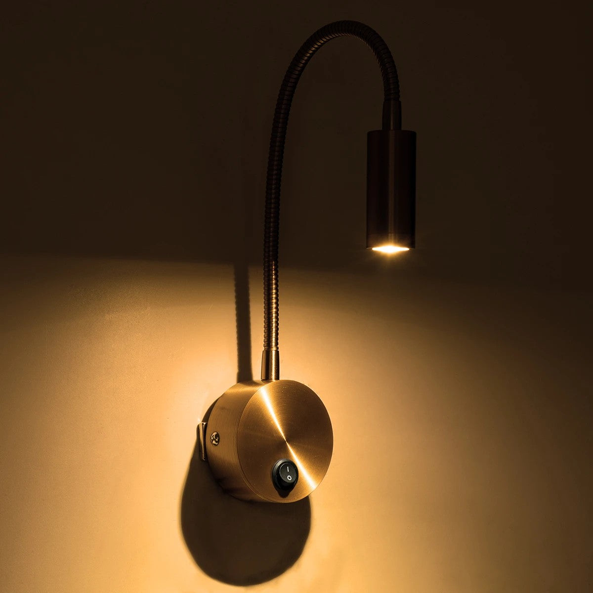 GOOSE 61692 Μοντέρνο Φωτιστικό Τοίχου - Απλίκα Ξενοδοχείου Reading Light LED 3W 300lm 36° AC 220-240V IP20 Θερμό Λευκό 2700K - CREE XPE Chip & TÜV SÜD Driver - Χρυσό Βούρτσας - Μ6.5 x Π15 xΥ24.5