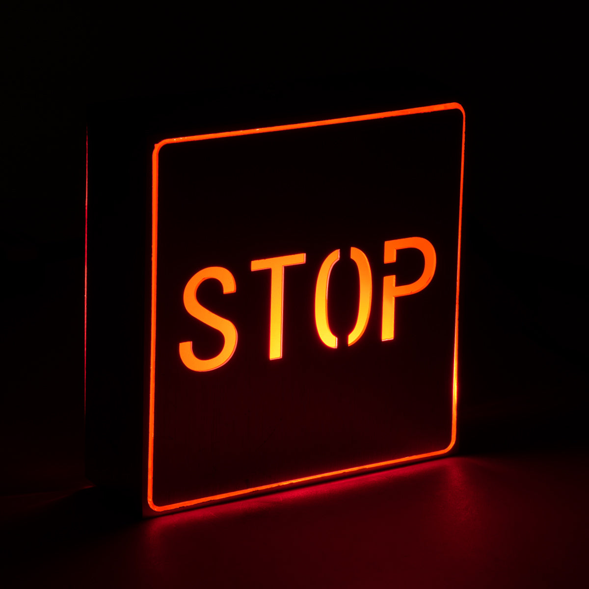 SENSATI 75653 Φωτιστικό Τοίχου Ένδειξης STOP LED 1W AC 220-240V IP20 - Σώμα Αλουμινίου - Μ11 x Π11 x Υ3cm - Κόκκινο