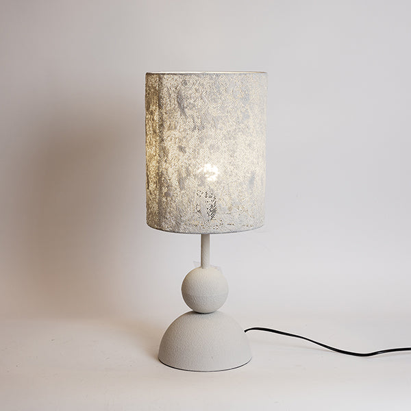 ΕΠΙΤΡΑΠΕΖΙΟ ΦΩΤΙΣΤΙΚΟ ΜΕΤΑΛΛΙΚΟ ΛΕΥΚΟ 22x22x55