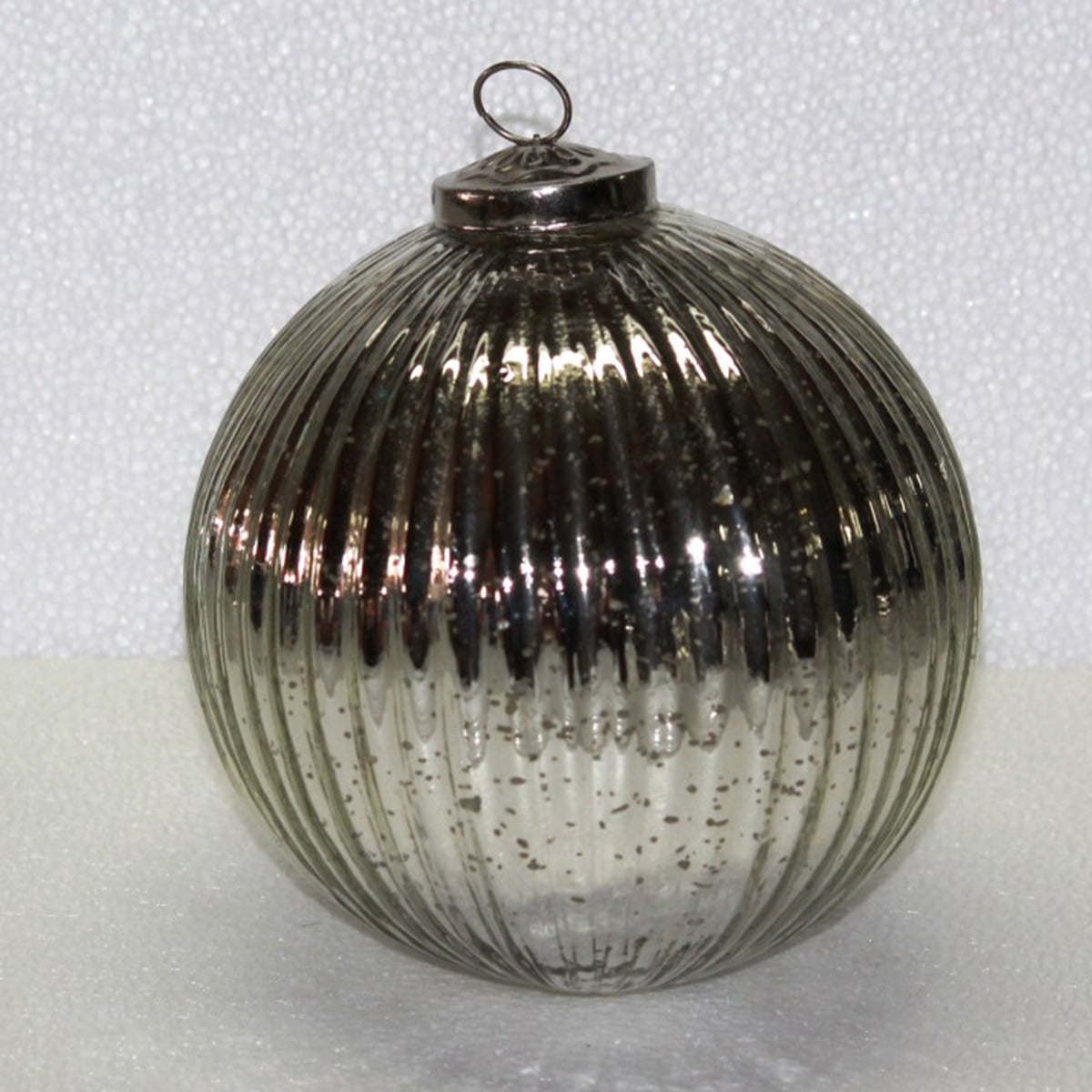 Μπάλα Γυάλινη Ασημί 15εκ