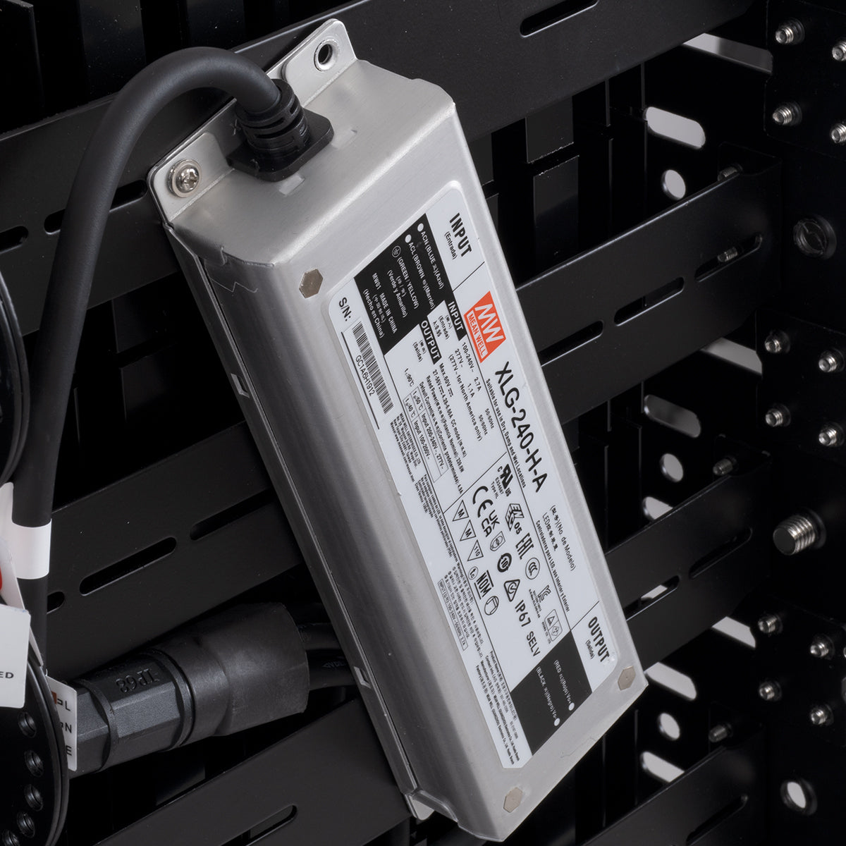GOLIATH 90105 Προβολέας για Γήπεδα Tennis & Ποδοσφαίρου 5x5 LED 1000W 150000lm 75°x135° SDCM<5 Fish Eye Lens AC 220-240V Αδιάβροχο IP65 IK08 Φυσικό Λευκό 5000K - Lumileds SMD Chip & Mean Well Driver - Μαύρο Ματ - Μ62 x Π22 x Υ90