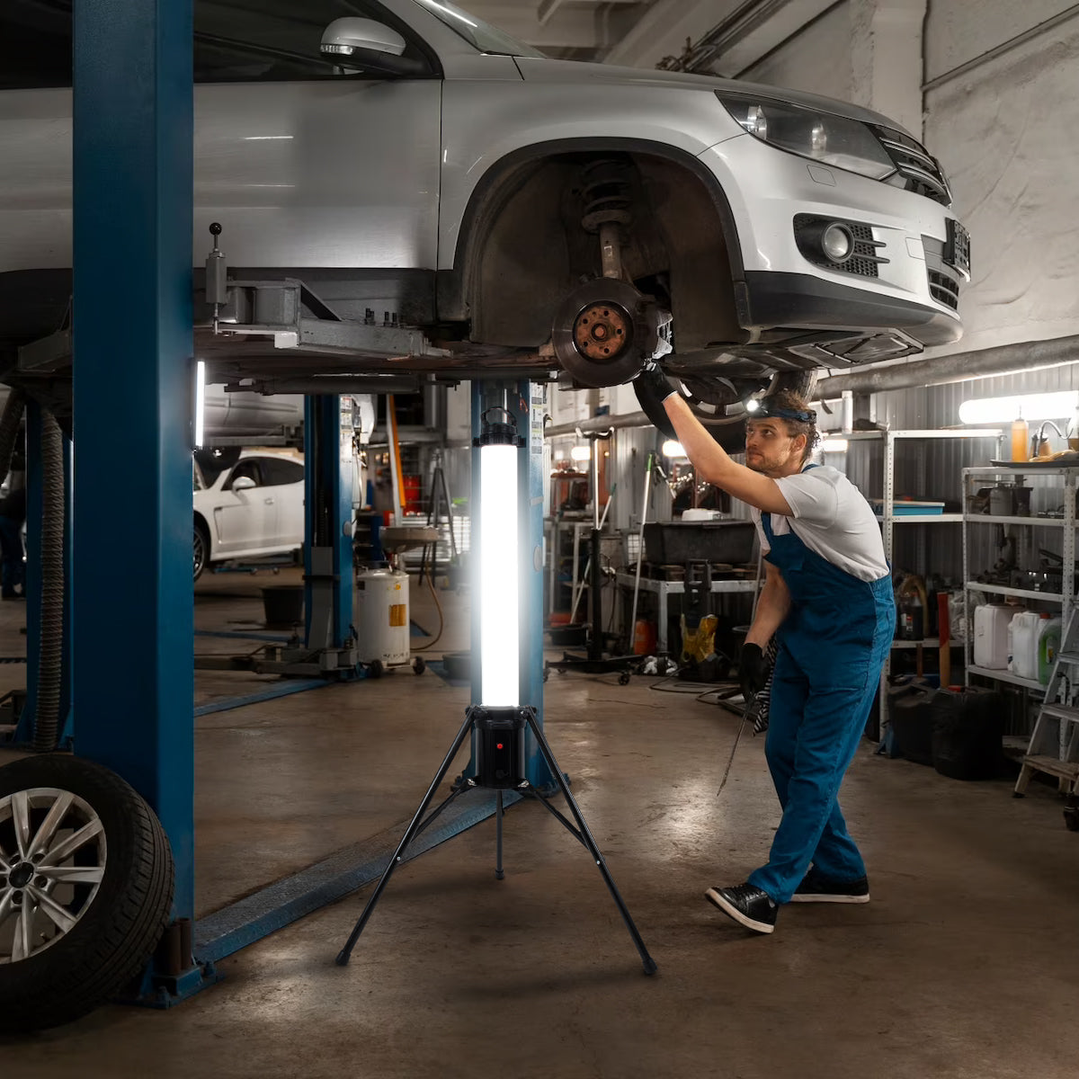 99051 WORKING LIGHT LED Επαγγελματικό Φωτιστικό Εργασίας - Δυνατότητα Τοποθέτησης με Τρίποδο ή Κρεμαστό - 65W 6000lm 360° AC 220-240V IP65 με Αντοχή Κρούσης IK08 Φ70 x Υ130cm Ψυχρό Λευκό 6500K