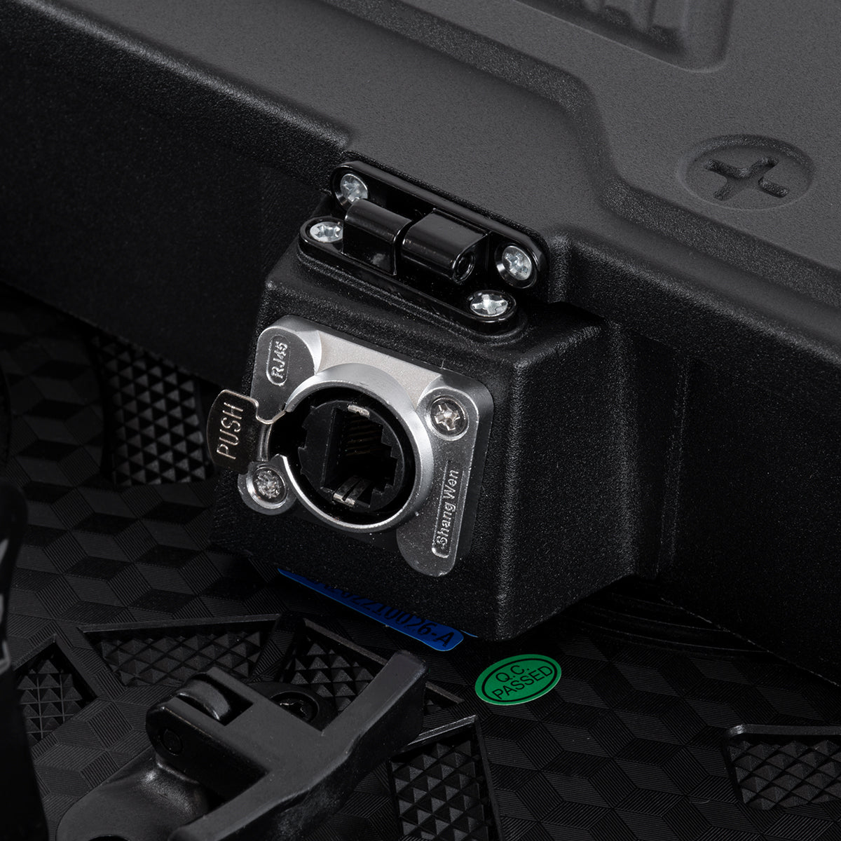 NEOWALL 41000 Οθόνη Video Wall P3.91 Καμπίνα 50x50cm LED 180W 3840Hz 16384 Dots ≥1900cd/㎡ Nits AC 220-240V Εσωτερικού Χώρου IP31 Full Color S1/16 14Bits - Κάρτα NovaStar MRV208-1 - Προστατευτικά Γωνιών - Kinglight SMD2121 & CZCL Driver - Μ50 x Π8.5 x Υ50