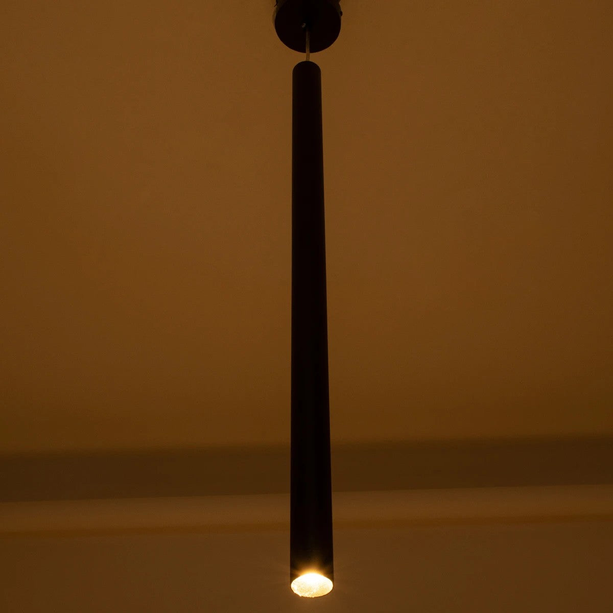 CANAL KLV-101-0073 Κρεμαστό Φωτιστικό Οροφής LED 7W 700lm 36° AC 220-240V IP20 Θερμό Λευκό 2700K - Bridgelux COB Chip & TÜV SÜD Driver - Μαύρο Ματ - Μ4 x Π4 x Υ80