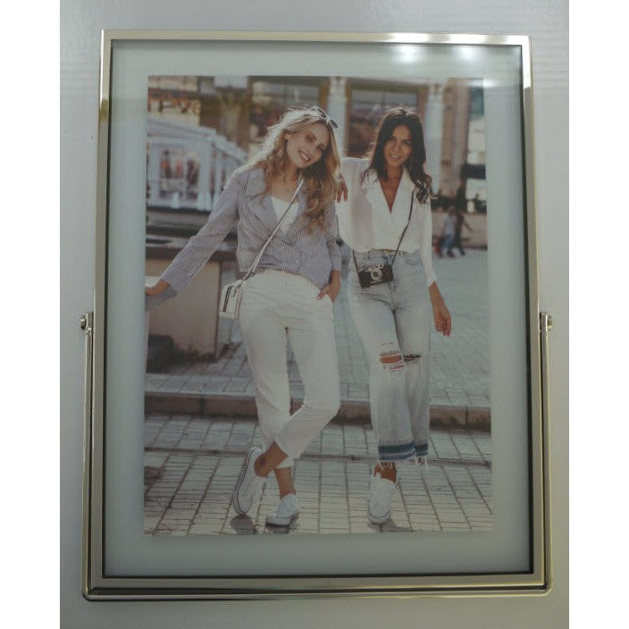 Κορνίζα Γυάλινη με Ασημί Μεταλλικό Πλαίσιο 13x18εκ