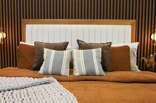 Ιδέες Διακόσμησης Κρεβατοκάμαρας σε Καφέ Τόνους: Ζεστές και Κομψές Προτάσεις