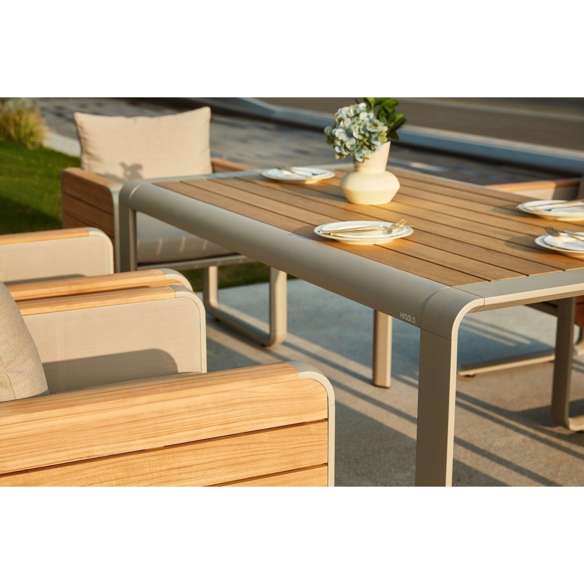 Nottingham/D9 Dining Set