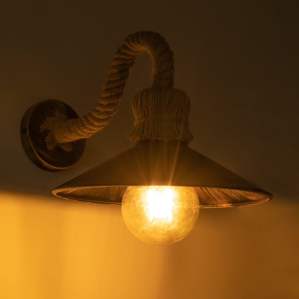 BRASSO 01132 Vintage Φωτιστικό Τοίχου - Απλίκα με Ντουί 1 x E27 AC 220-240V IP20 - Μπεζ & Χάλκινο Εφέ Σκουριάς - Μ38 x Π26.7 x Υ22