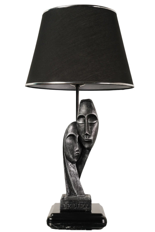 TLT 1263-ΝΜ ΕΠΙΤΡΑΠΕΖΙΑ ΛΑΜΠΑ ΜΑΥΡΗ ΜΕ ΦΙΓΟΥΡΑ ΖΕΥΓΑΡΙ ΑΣΗΜΙ Φ30x53