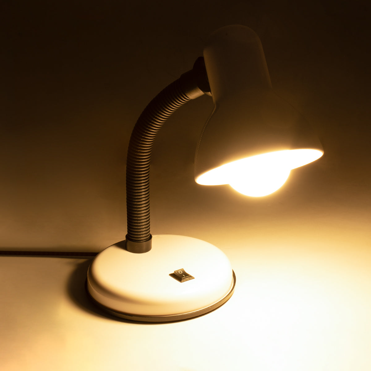 STUDENT 01531 Μοντέρνο Επιτραπέζιο Φωτιστικό Πορτατίφ με Ντουί 1 x E27 AC 220-240V IP20 - Λευκό - Μ12 x Π12 x Υ32