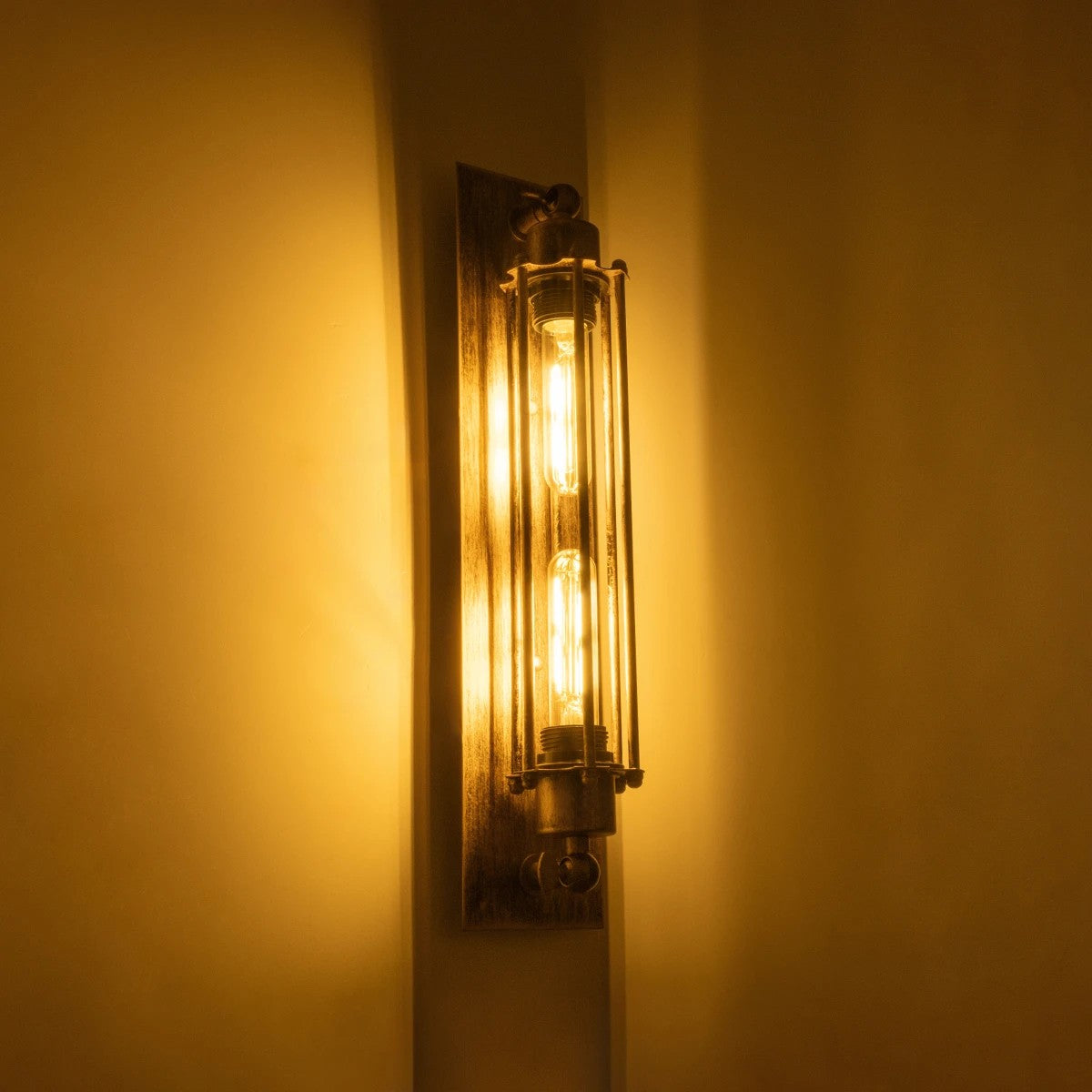 BESPOKE 01568 Vintage Φωτιστικό Τοίχου - Απλίκα με Ντουί 2 x E27 AC 220-240V IP20 - Χρυσό Εφέ Σκουριάς - Μ10 x Π11 x Υ47