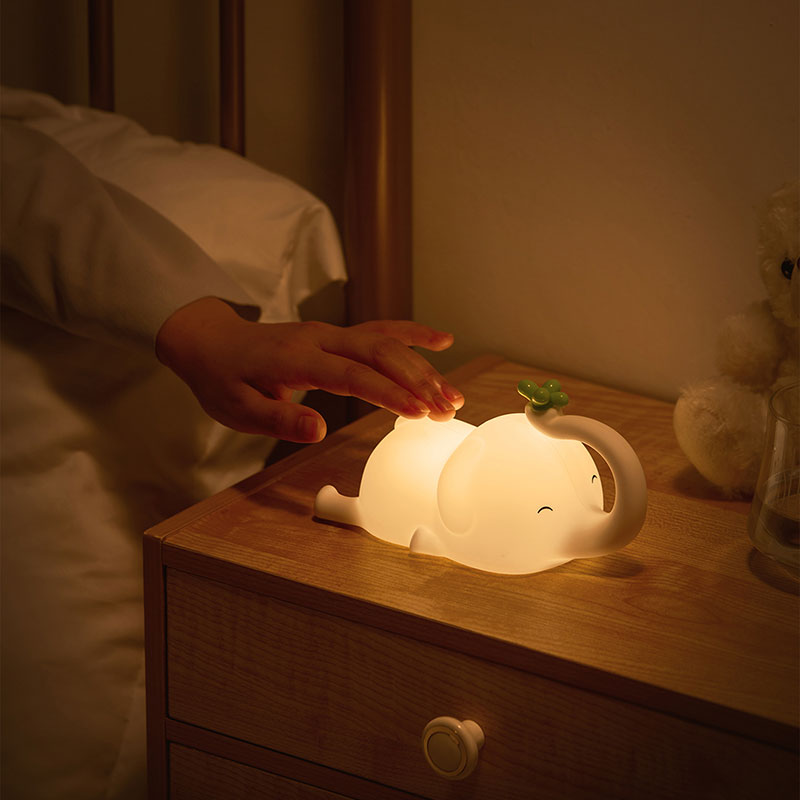 TLC 4024 ΠΟΡΤΑΤΙΦ LED ΕΛΕΦΑΝΤΑΣ ΣΙΛΙΚΟΝΗΣ TOUCH DIMMER-TIMER-USB & ΒΑΣΗ ΚΙΝΗΤΟΥ 17x8,5x10