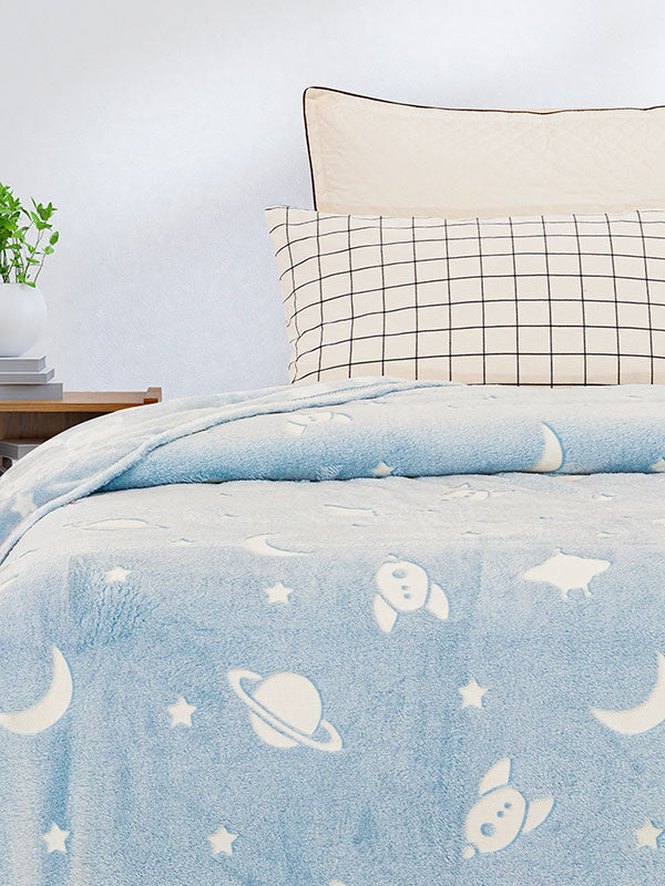 Κουβέρτα Φωσφοριζέ Αγκαλιάς Space Blue 80x90εκ