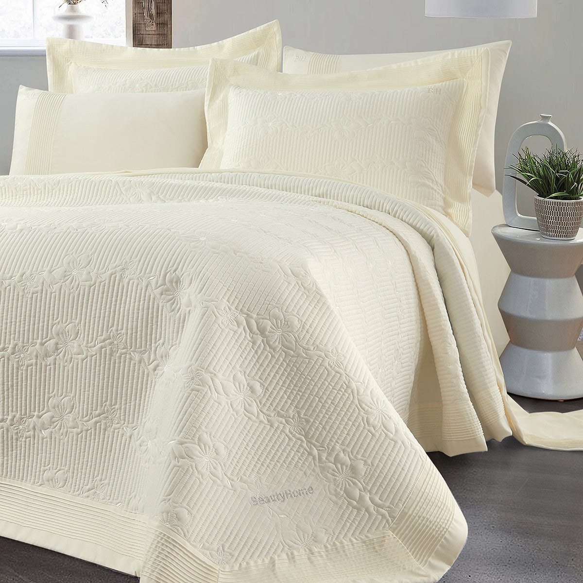 Σετ Κουβερλί Υπέρδιπλο Emelia Art 12505 230x250εκ Εκρού