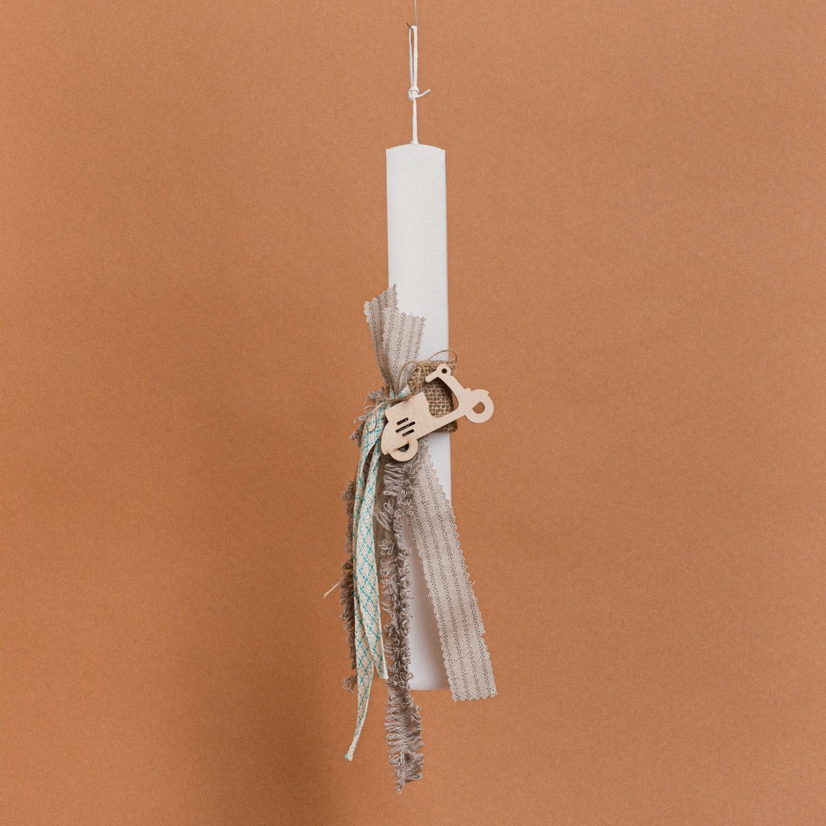 Λαμπάδα Στολισμένη Βέσπα σε Συσκευασία Δώρου