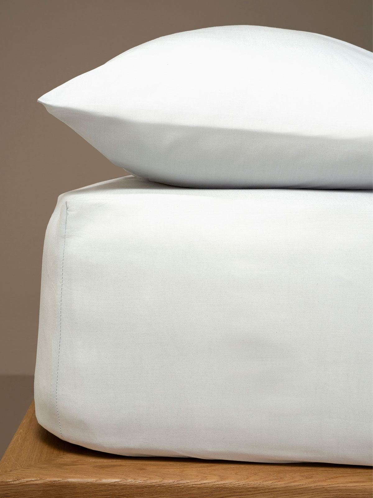 Κατωσέντονο Menta με Λάστιχο 1 White Ημίδιπλο 120x200+25εκ