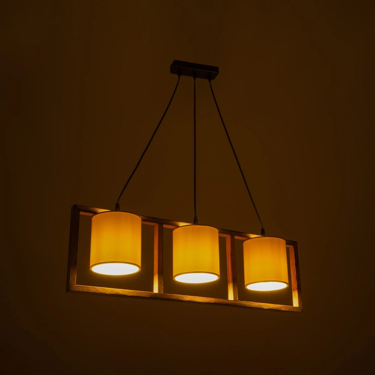 CUP 203-0051 Vintage Κρεμαστό Φωτιστικό Ανάρτηση Τρίφωτο 3 x E27 IP20 Καρυδί Ξύλο Με Λευκό Καπέλο- Μ80 x Π20 x Υ76cm