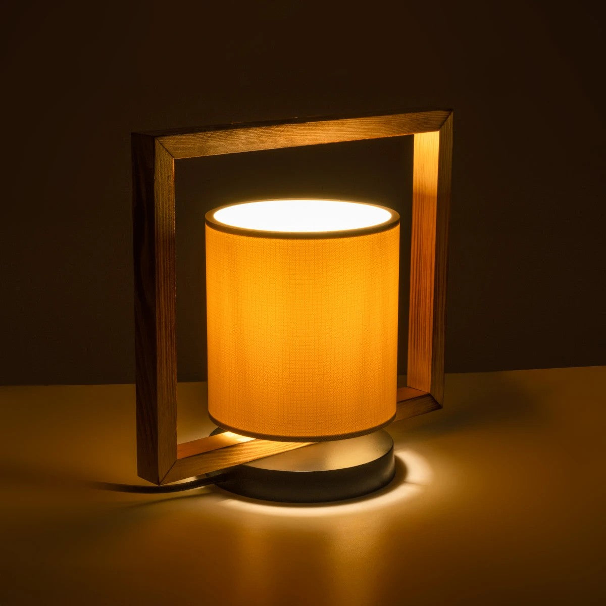 CUP 203-0052 Vintage Επιτραπέζιο Φωτιστικό Μονόφωτο 1 x E27 IP20 Καρυδί Ξύλο Με Λευκό Καπέλο- Μ28 x Π20 x Υ28cm