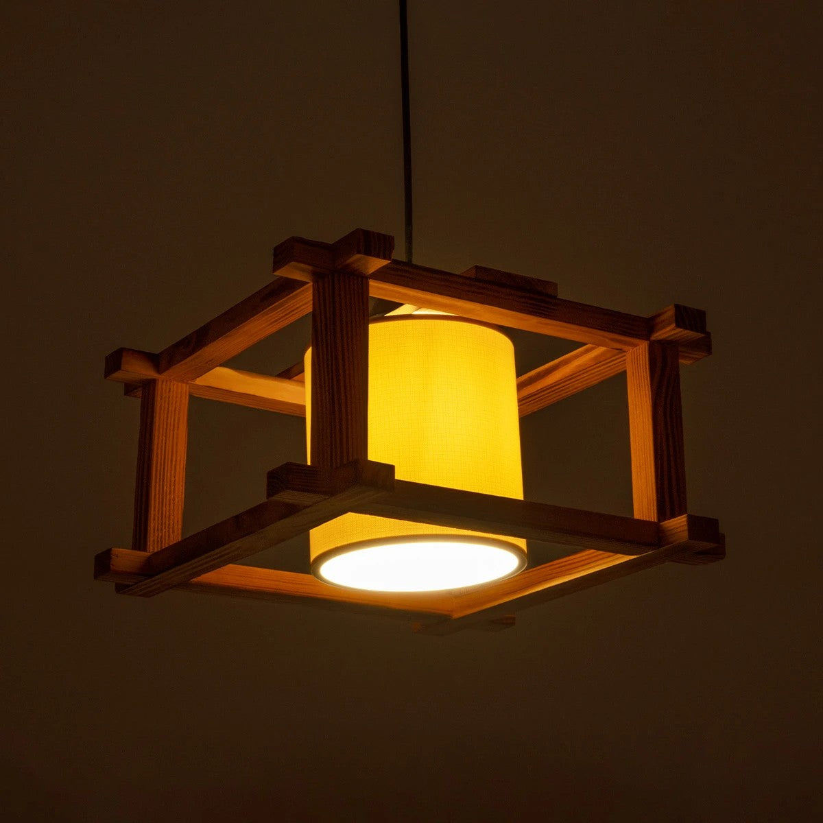 CUP 203-0053 Vintage Κρεμαστό Φωτιστικό Καπέλο Μονόφωνο 1 x E27 IP20 Μπεζ Ξύλο με Λευκό Ύφασμα - Μ32 x Π32 x Υ20cm