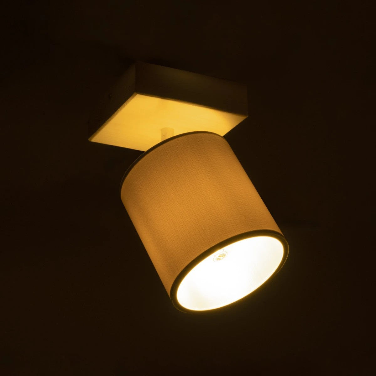 CUP 203-0060 Vintage Φωτιστικό Οροφής Ράγα Μονόφωτο 1 x E27 IP20 Μπέζ Ξύλο με Λευκό Ύφασμα - Μ20 x Π15 x Υ24cm