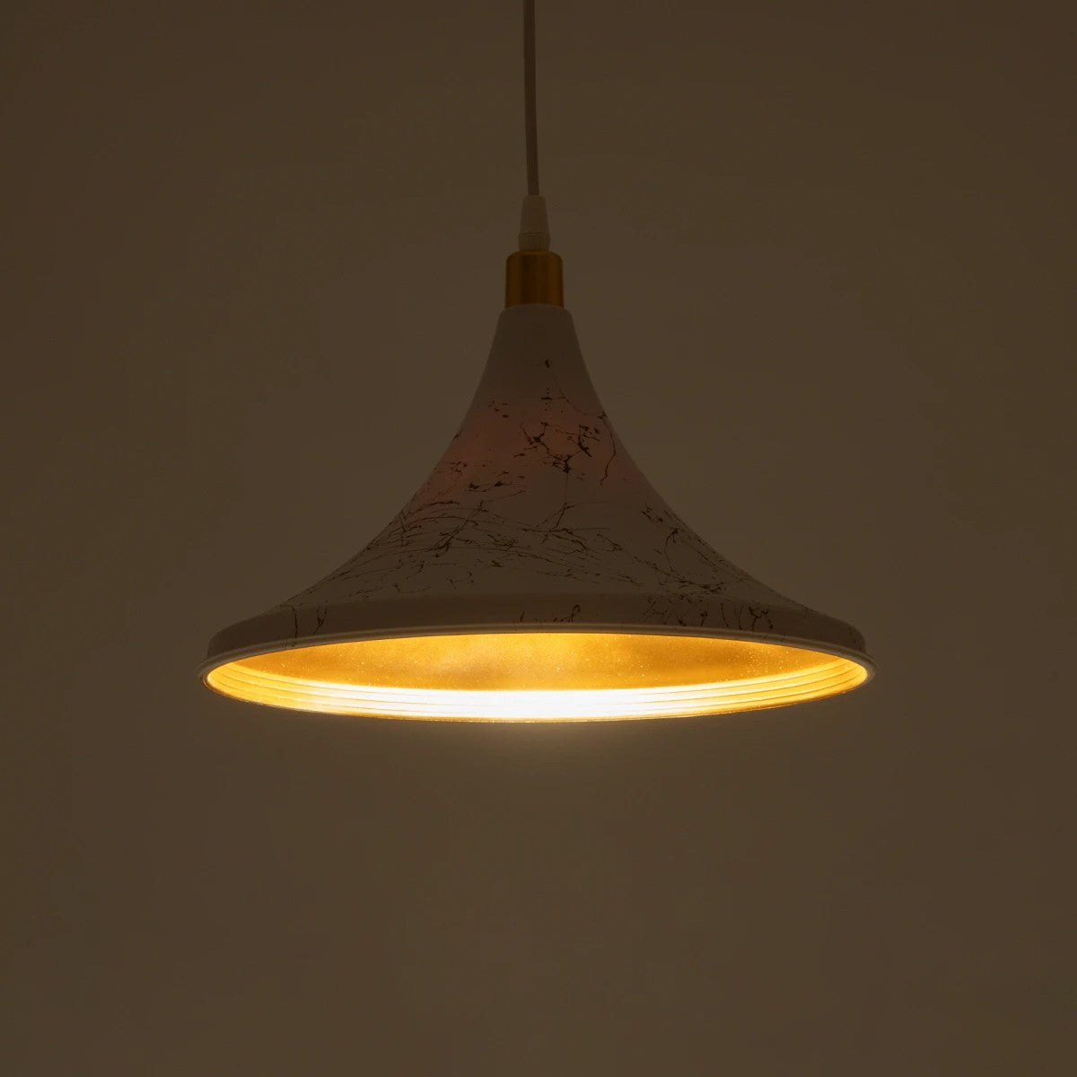 MARBLE 203-0098 Μοντέρνο Κρεμαστό Φωτιστικό Οροφής με Ντουί 1 x E27 AC 220-240V IP20 - Λεύκο & Χρυσό - Μ30 x Π30 x Υ20