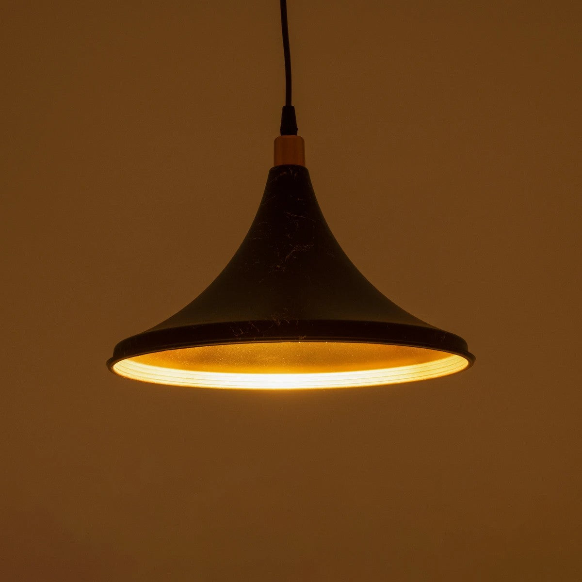 MARBLE 203-0099 Μοντέρνο Κρεμαστό Φωτιστικό Οροφής με Ντουί 1 x E27 AC 220-240V IP20 - Μαύρο & Χρυσό - Μ30 x Π30 x Υ20