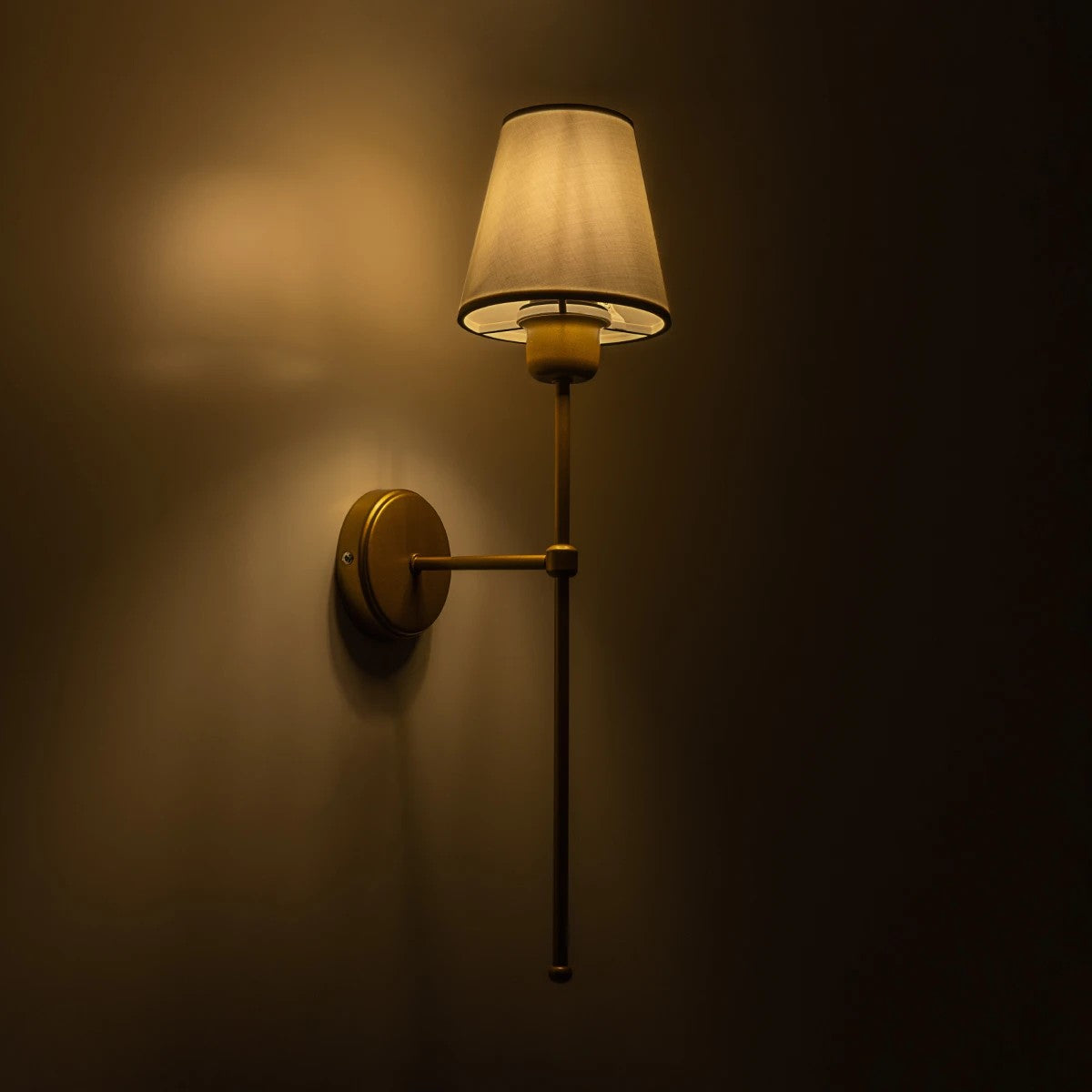 LING 204-0189 Modern Wall Light - Sconce with 1 x E27 AC 220-240V IP20 Socket - Gold & Beige - L14 x W21 x H54