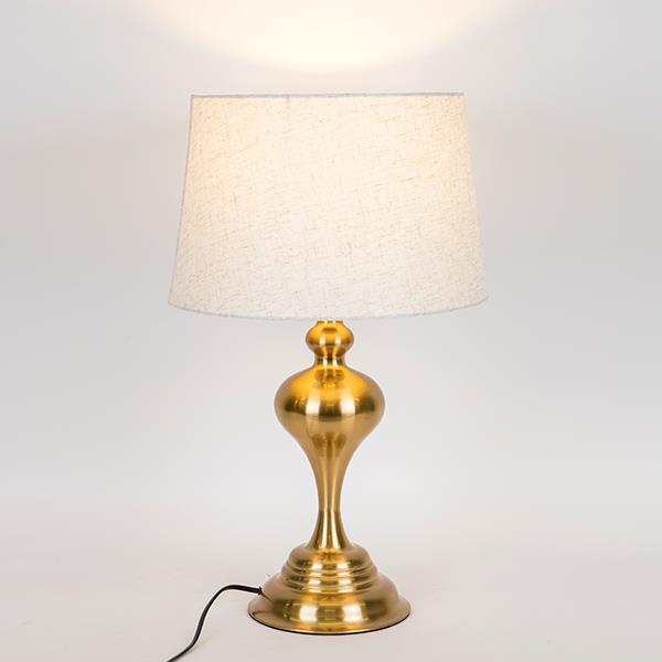 ΕΠΙΤΡΑΠΕΖΙΟ ΦΩΤΙΣΤΙΚΟ ΜΕ ΕΚΡΟΥ ΥΦΑΣΜΑΤΙΝΟ ΚΑΠΕΛΟ ΜΕΤΑΛΛΙΚΟ ΧΡΥΣΟ 33.5x55εκ