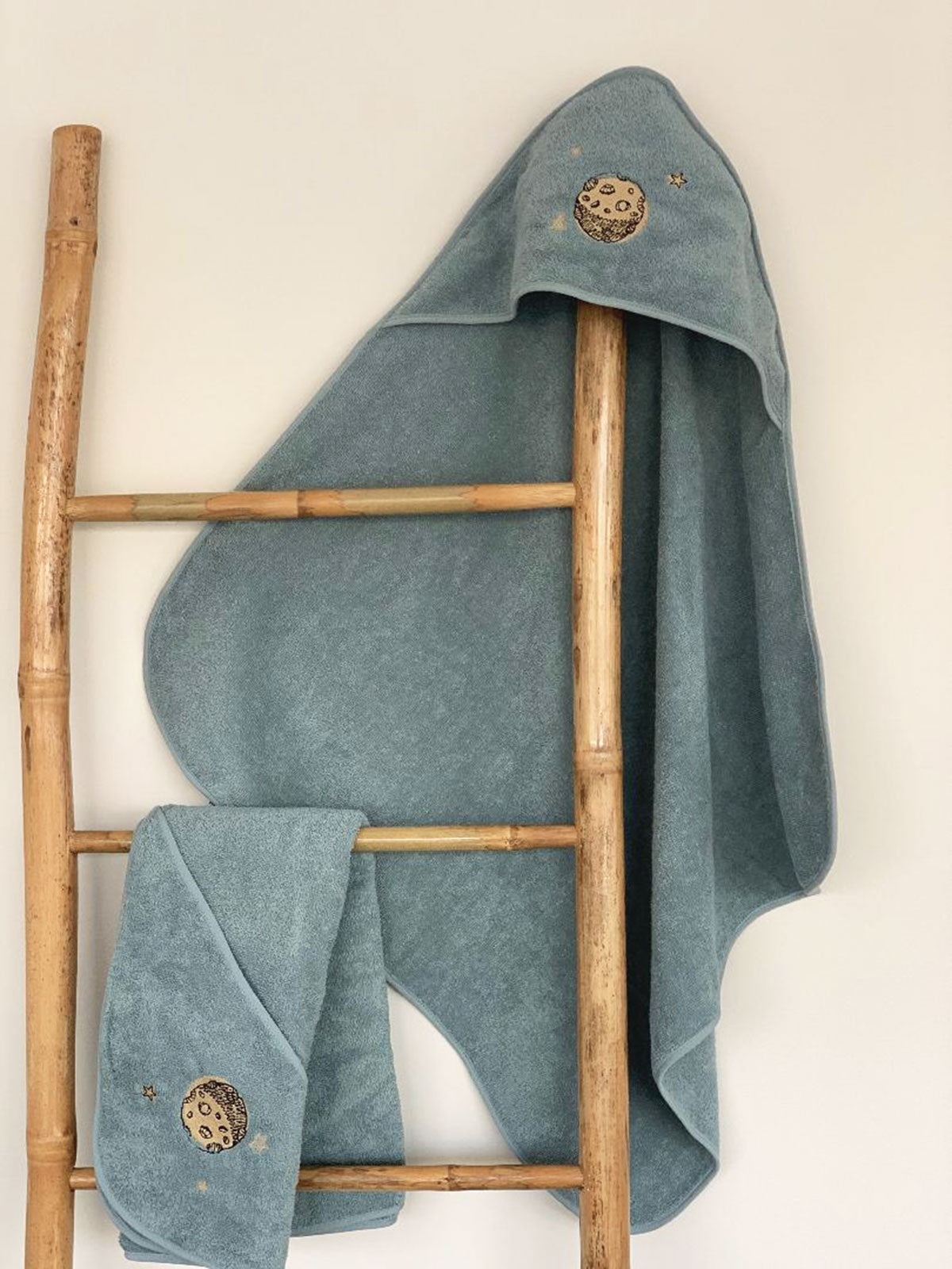 Fluffy Κεντητή Κάπα Blue 75x75