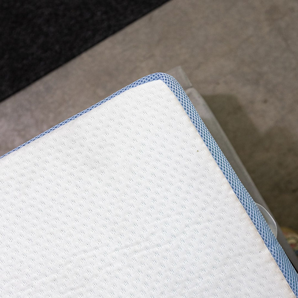 Cool Gel Mattress Topper 4cm with Deodorizing Cover 140x200x4