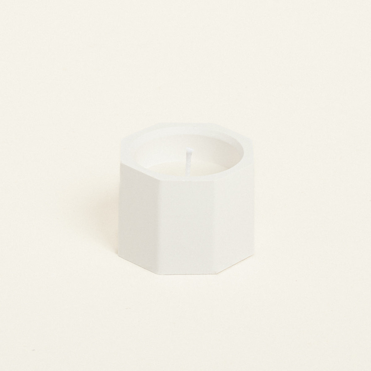 Κερί σε Γύψινο Πολύγωνο Δοχείο 6x6x4
