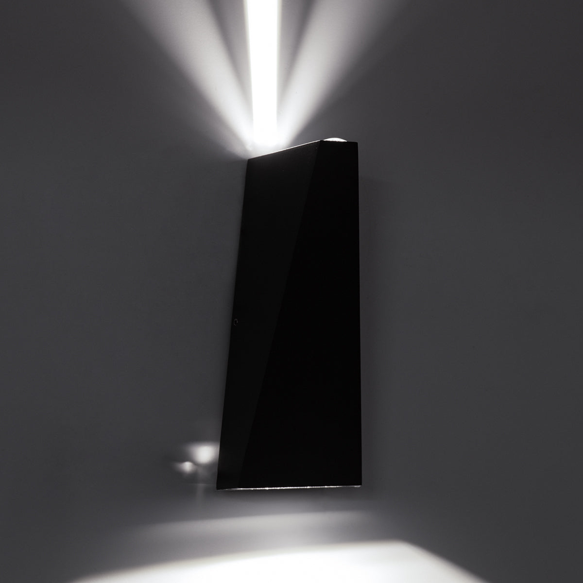 TRIANDE 60558 Φωτιστικό Τοίχου - Απλίκα Αρχιτεκτονικού Φωτισμού Εσωτερικού/Εξωτερικού Χώρου Up & Down LED 10W 1250lm 5° & 60° AC 220-240V Αδιάβροχο IP65 Μ8.5 x Π8.5 x Υ20cm - Ψυχρό Λευκό 6000K - Γκρι Ανθρακί - Bridgelux Chip