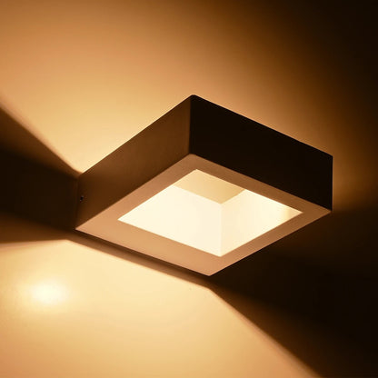 AURA KLV-101-0118 Φωτιστικό Τοίχου / Απλίκα LED 7W 875lm 45° AC 220-240V Αδιάβροχο IP65 Θερμό Λευκό 2700K - Bridgelux COB Chip & TÜV SÜD Driver - Λευκό Ματ - Μ13 x Π15 x Υ4.5