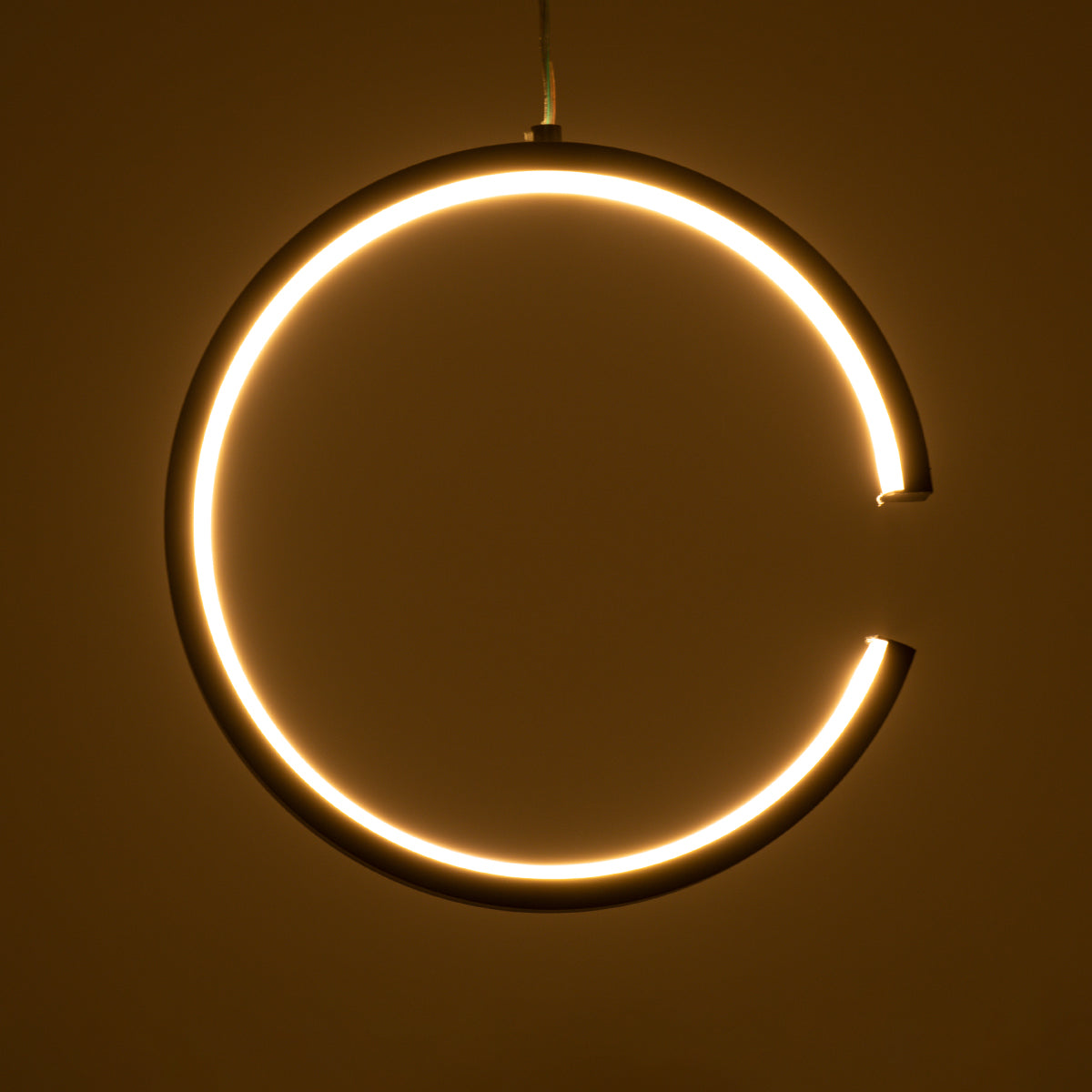 CEROBA 61306 Κρεμαστό Φωτιστικό Οροφής Linear Design LED CCT 12W 1320lm 360° AC 220-240V - Εναλλαγή Φωτισμού μέσω Διακόπτη On/Off All In One Ψυχρό 6000k+Φυσικό 4500k+Θερμό 2700k Φ22 x Π2cm - Μαύρο