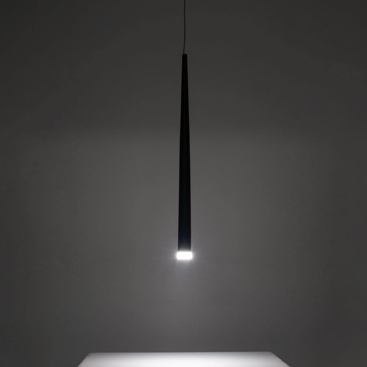 TEARS 61309 Κρεμαστό Φωτιστικό Οροφής Design LED CCT 3W 330lm 180° AC 220-240V - Εναλλαγή Φωτισμού μέσω Διακόπτη On/Off All In One Ψυχρό 6000k+Φυσικό 4500k+Θερμό 2700k Φ3.2 x Υ51.5cm - Μαύρο