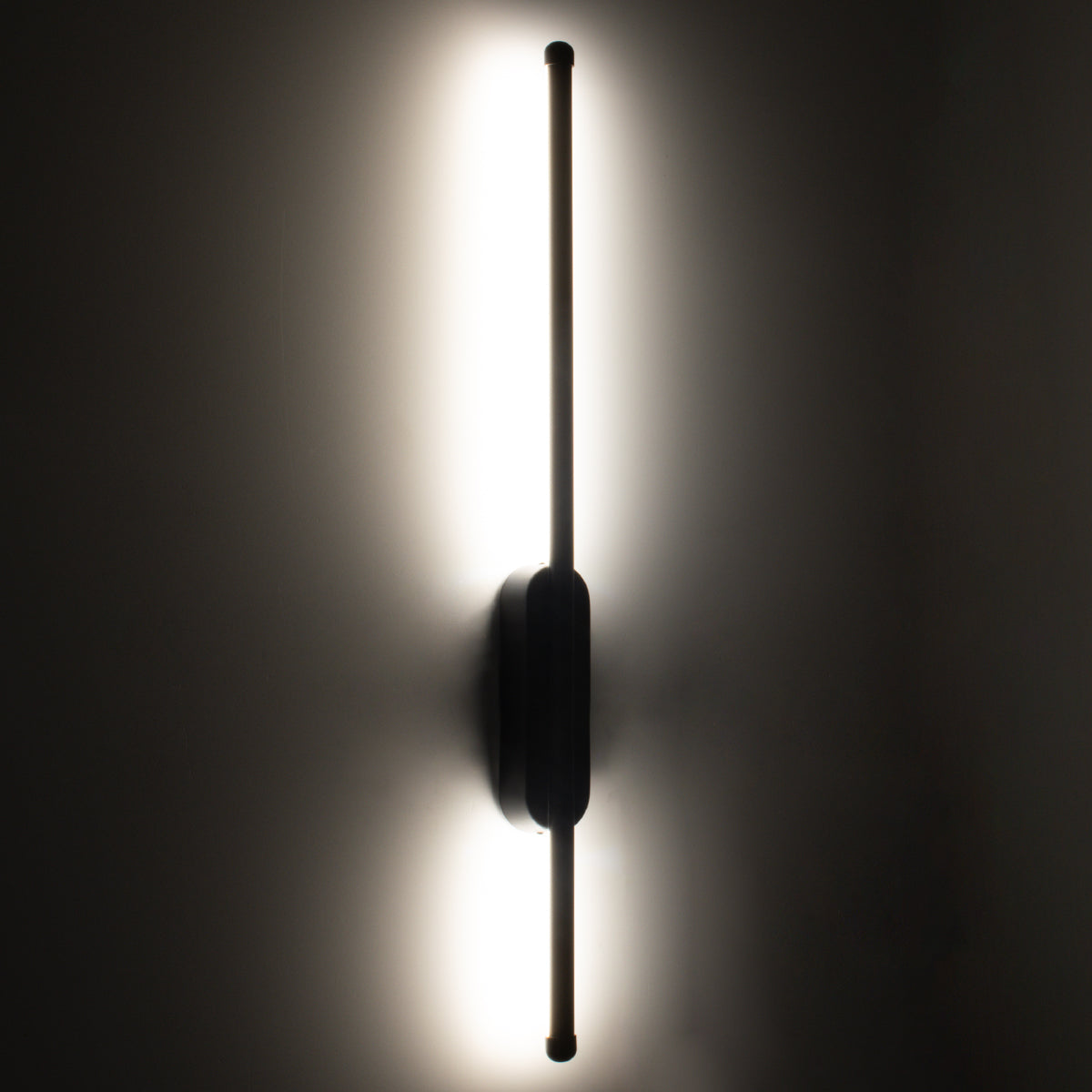 HARLEM 61331 Φωτιστικό Τοίχου - Απλίκα Design LED CCT 9W 1080lm 120° AC 220-240V - Εναλλαγή Φωτισμού μέσω Διακόπτη On/Off All In One Ψυχρό 6000k+Φυσικό 4500k+Θερμό 2700k Μ5 x Π4 x Υ60cm - Μαύρο