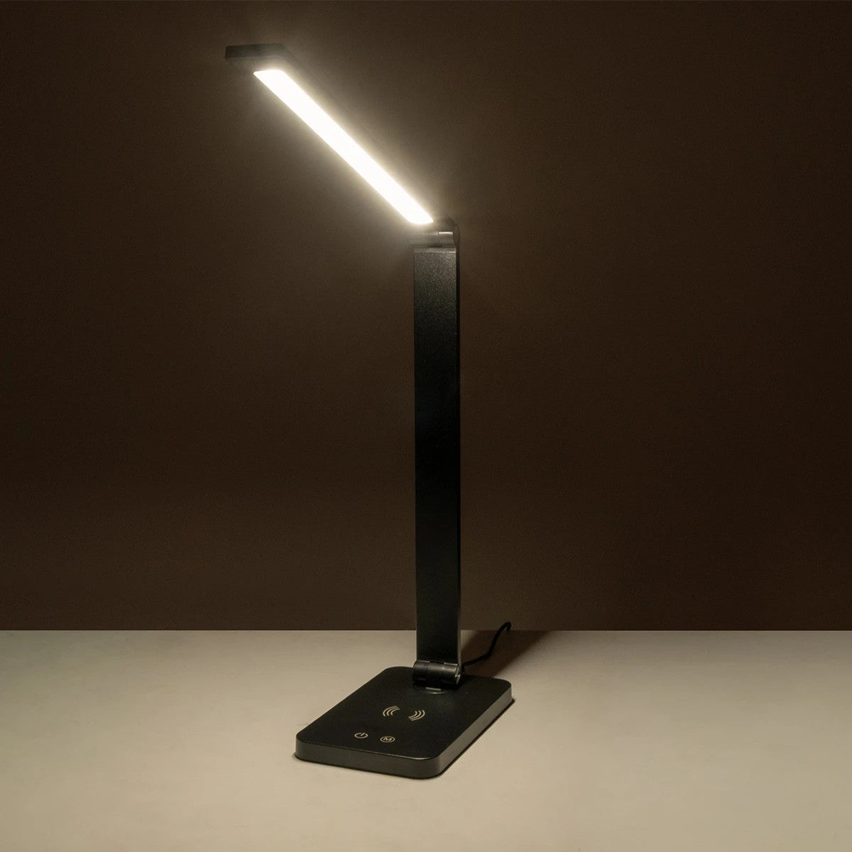 TEBLA 60482 Μοντέρνο Επιτραπέζιο Φωτιστικό Γραφείου με Ασύρματη Φόρτιση 5W 1A LED 5W 500lm 120° AC 220-240V IP20 Ρυθμιζόμενο Λευκό CCT με Αφή 2700K/4500K/6000K Dimmable - Bridgelux SMD Chip - Μαύρο - Μ11 x Π31 x Υ52