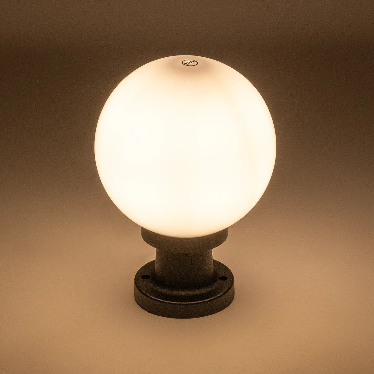 AGROS 61595 Φωτιστικό Κολωνάκι Κήπου με Ντουί 1 x E27 AC 220-240V Αδιάβροχο IP65 - Λευκό & Μάυρο - Μ20 x Π20 x Υ30cm