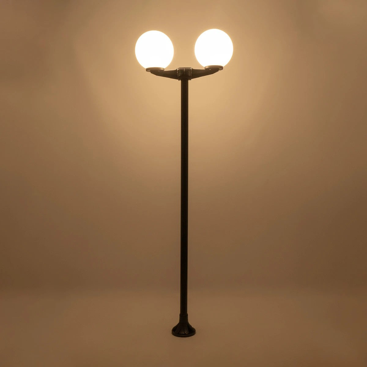 AGROS 61598 Φωτιστικό Κολωνάκι Κήπου με Ντουί 2 x E27 AC 220-240V Αδιάβροχο IP65 - Λευκό & Μάυρο - Μ75 x Π30 x Υ240cm