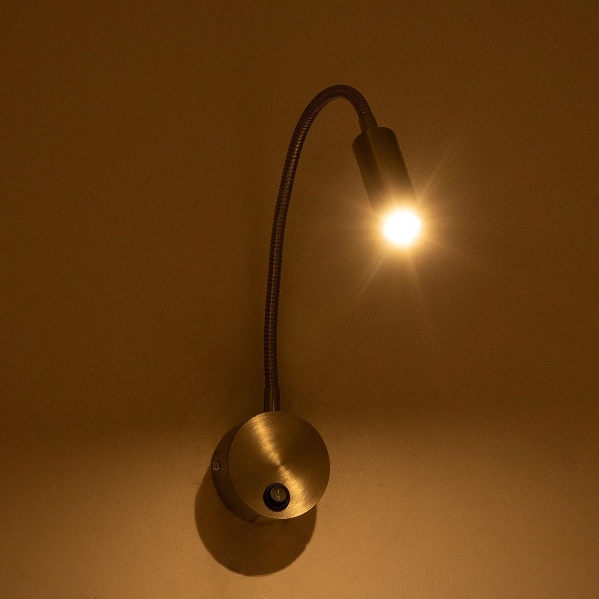 GOOSE 61691 Φωτιστικό Τοίχου - Απλίκα LED 3W 300lm 36° AC 220-240V IP20 - Reading Light - Θερμό Λευκό 2700K Ασημί Αλουμίνιο - Μ6.5 x Π22.5 x Υ23cm