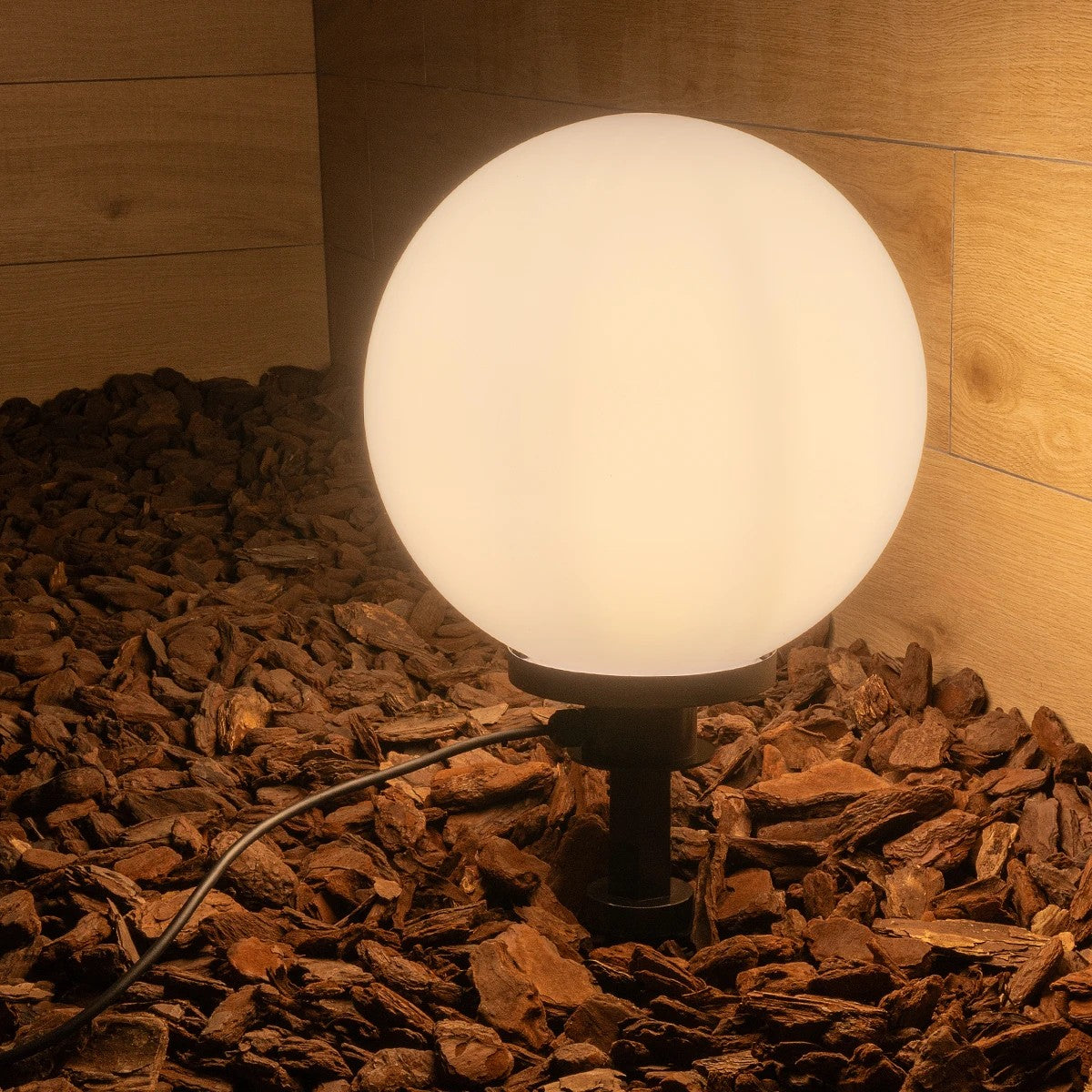 AGROS 61708 Φωτιστικό Κήπου / Καρφωτό με Ντουί 1 x E27 AC 220-240V Αδιάβροχο IP65 - Λευκό & Μάυρο - Μ30 x Π30 x Υ64cm