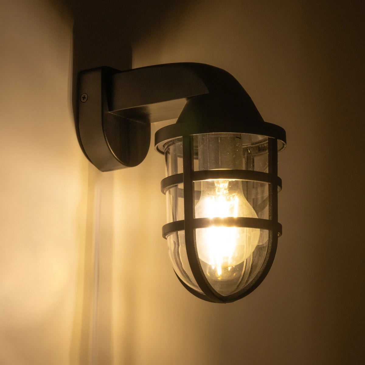 AGRE 61711 Φωτιστικό Τοίχου - Απλίκα Κήπου με Ντουί 1 x E27 AC 220-240V Αδιάβροχο IP65 - Μάυρο - Μ18 x Π11.5 x Υ22cm