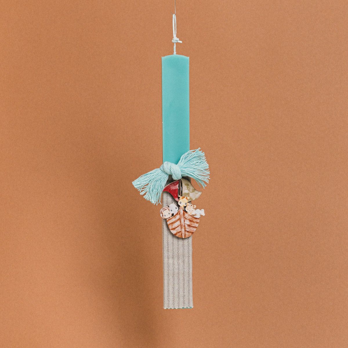 Λαμπάδα Στολισμένη “Κιβωτός με Ζώα” σε Συσκευασία Δώρου