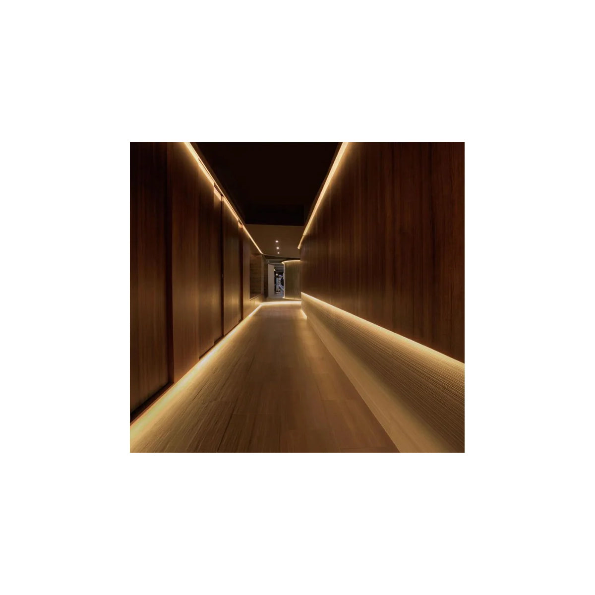 SKIRTINGBOARD-PROFILE 70851-3M Προφίλ Αλουμινίου - Βάση & Ψύκτρα Ταινίας LED με Λευκό Γαλακτερό Κάλυμμα - Επιφανειακή Χρήση για Περβάζι - Πατητό Κάλυμμα - Λευκό - 3 Μέτρα - Μ300 x Π1.6 x Υ8cm