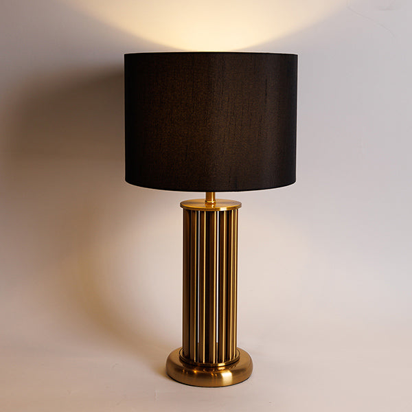 ΕΠΙΤΡΑΠΕΖΙΟ ΦΩΤΙΣΤΙΚΟ ΜΕ ΜΑΥΡΟ ΚΑΠΕΛΟ ΜΕΤΑΛΙΚΟ ΧΡΥΣΟ 28x28x53